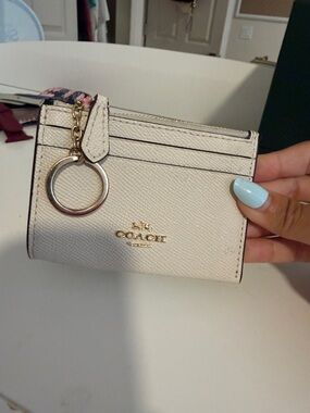 Coach Cream Leather Card Holder Wallet Keychain